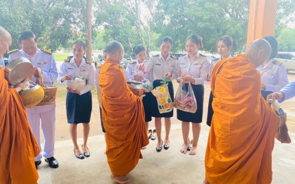 กิจกรรมเฉลิมพระเกียรติพระบาทสมเด็จพระเจ้าอยู่หัว เนื่องในโอกาสพระราชพิธีมงคลเฉลิมพระชนมพรรษา 6 รอบ