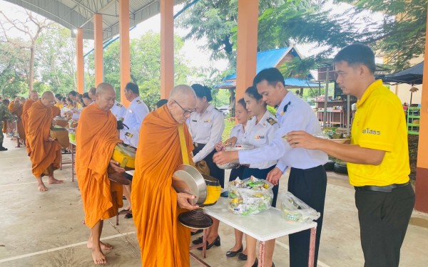 กิจกรรมเฉลิมพระเกียรติพระบาทสมเด็จพระเจ้าอยู่หัว เนื่องในโอกาสพระราชพิธีมงคลเฉลิมพระชนมพรรษา 6 รอบ