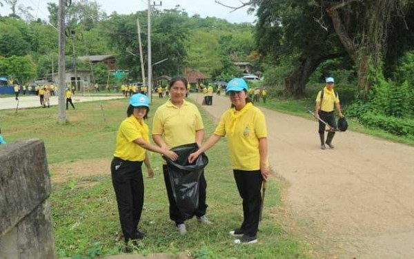 ร่วมจิตอาสาบำเพ็ญประโยชน์และบำเพ็ญสาธารณกุศลเฉลิมพระเกียรติ สมเด็จพระนางเจ้าฯ พระบรมราชินี เนื่องในโอกาสวันเฉลิมพระชนมพรรษา 3 มิถุนายน 2567