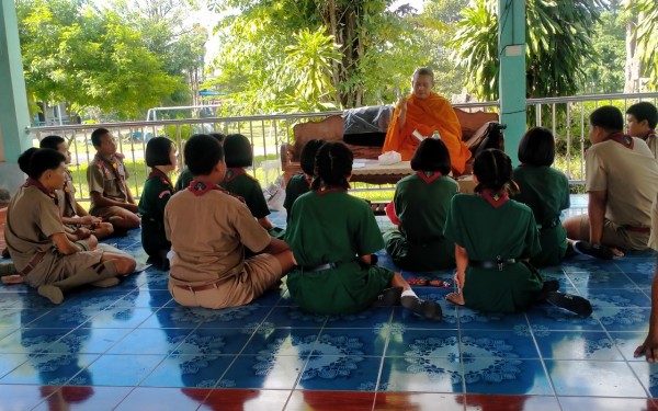 ตรวจเยี่ยม ประเมินติดตามนักเรียน โรงเรียนชุมชนบ้านนาดีหนองไผ่